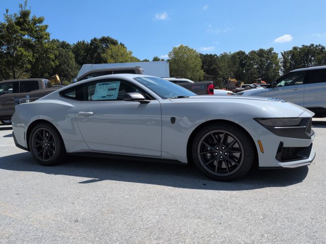 Used 2026 Ford Mustang Dark Horse RWD image 2