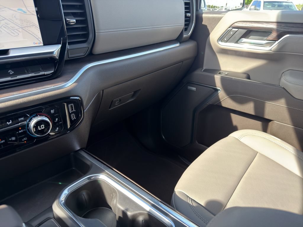 Certified 2026 GMC Sierra 1500 SLT w/ SLT Convenience Package AWD/4WD image 27