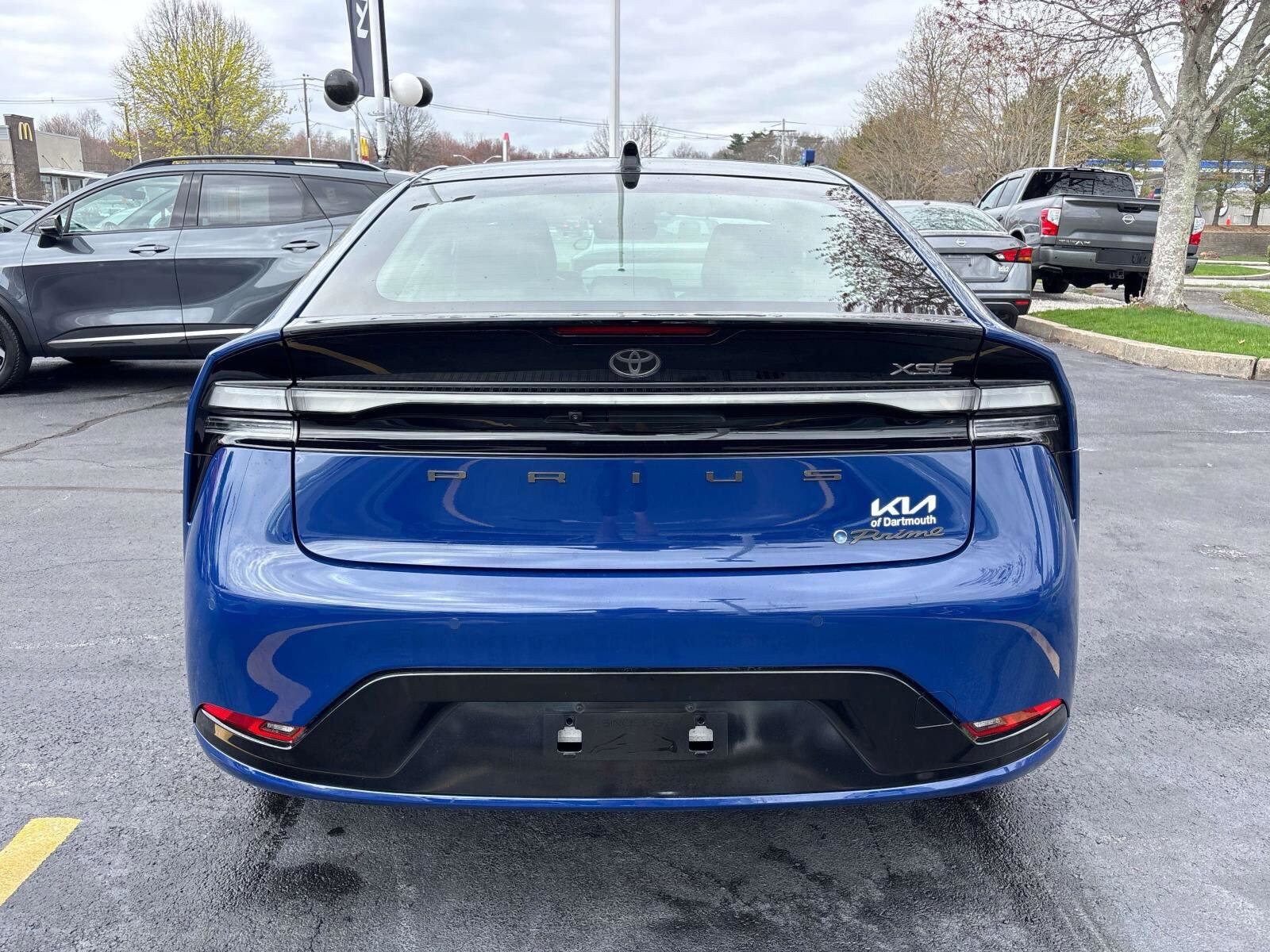 Used 2024 Toyota Prius Prime FWD image 3