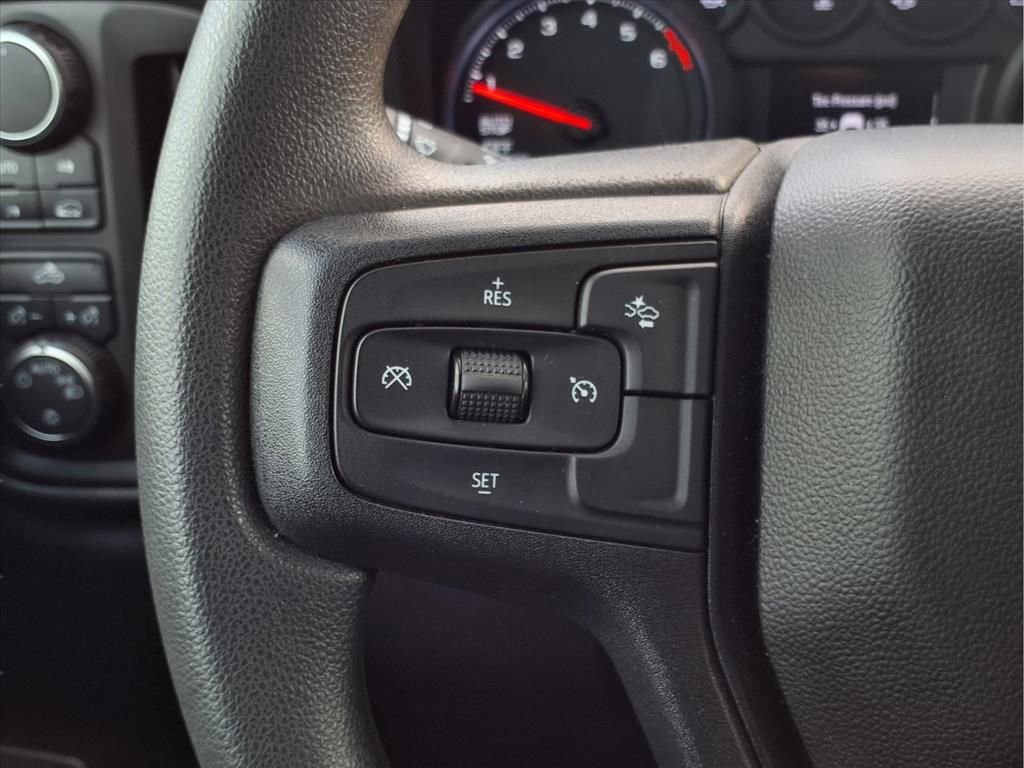 Used 2024 Chevrolet Silverado 1500 Custom image 17
