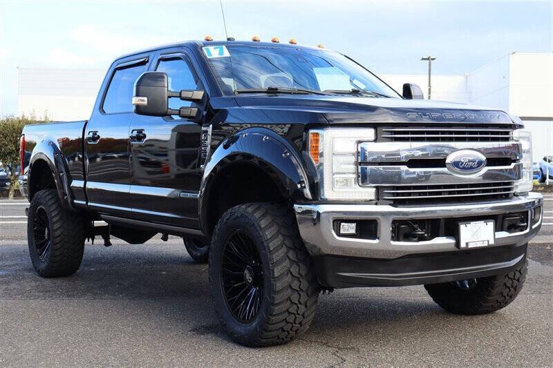 Used 2017 Ford F350 Lariat w/ Lariat Ultimate Package AWD/4WD image 7