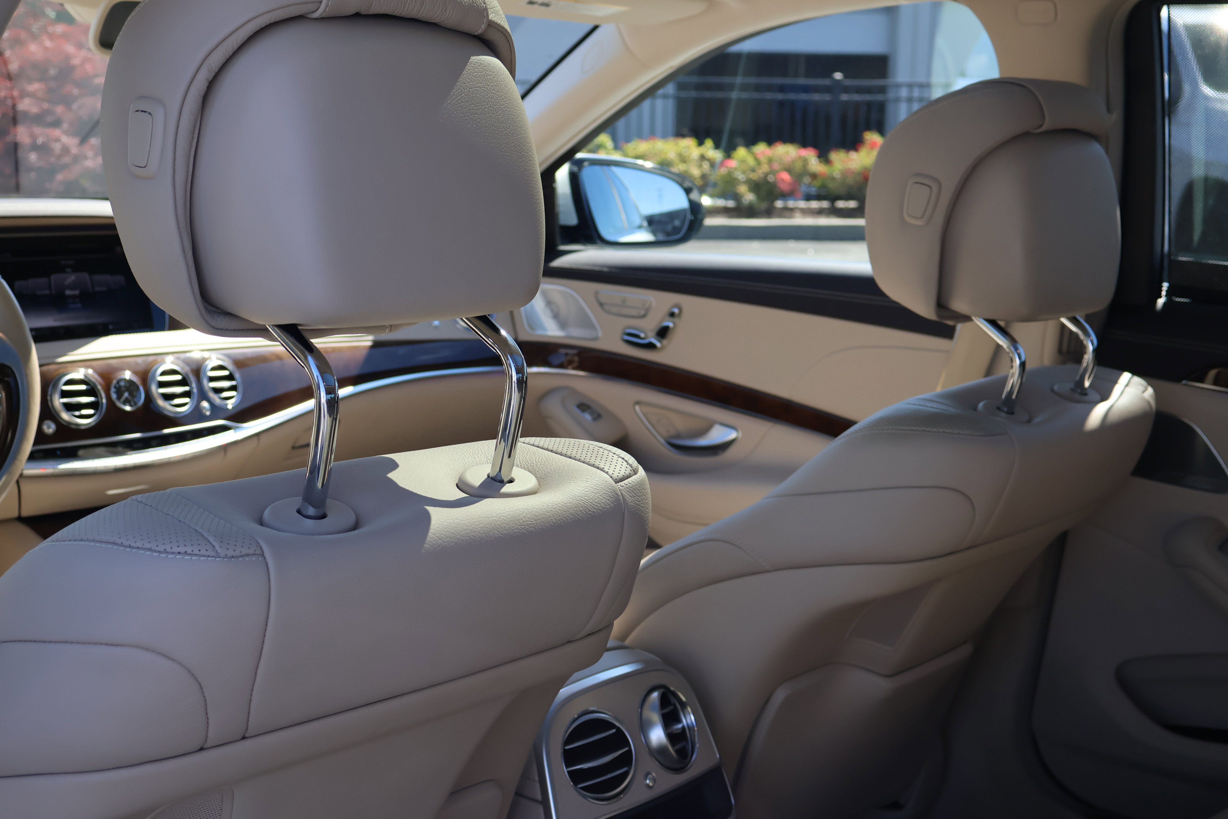 Used 2015 Mercedes-Benz S 550 Sedan image 19