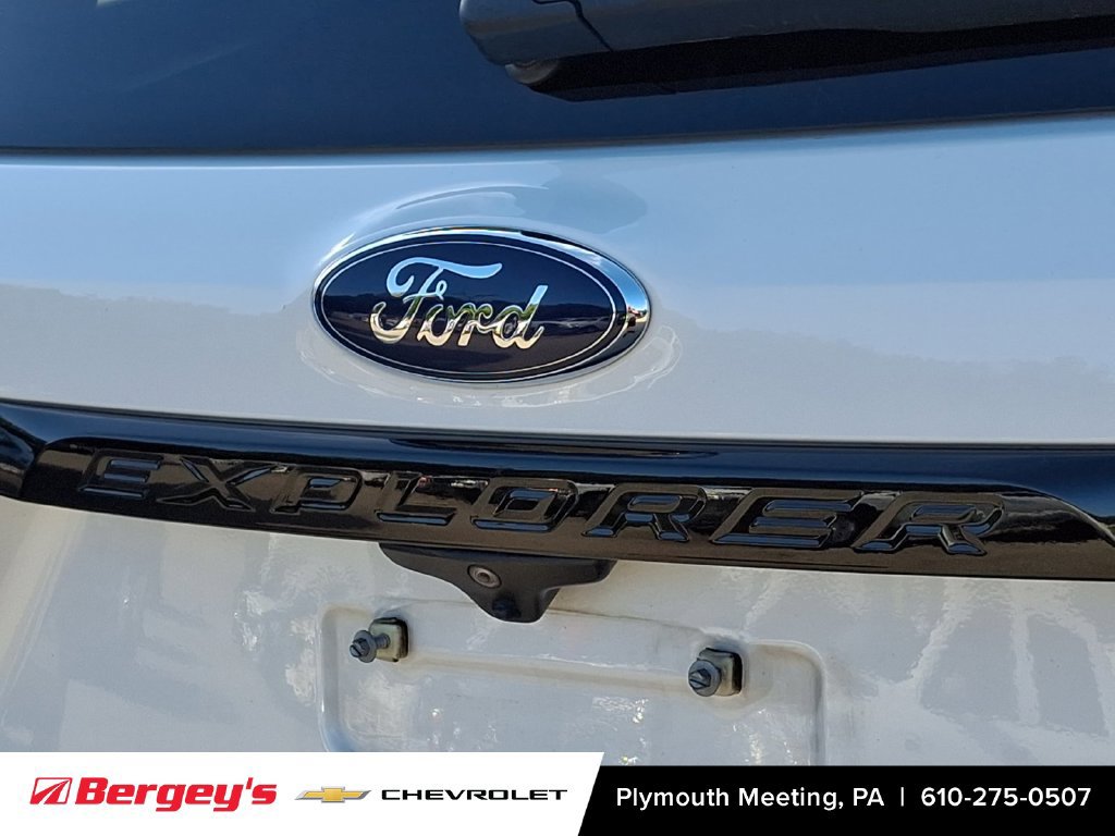 Used 2018 Ford Explorer Sport w/ Equipment Group 401A AWD/4WD image 33