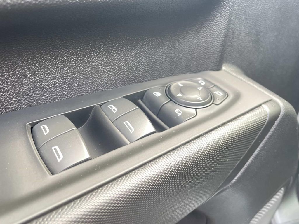 Used 2024 Chevrolet Silverado 2500 Custom w/ Custom Value Package image 17