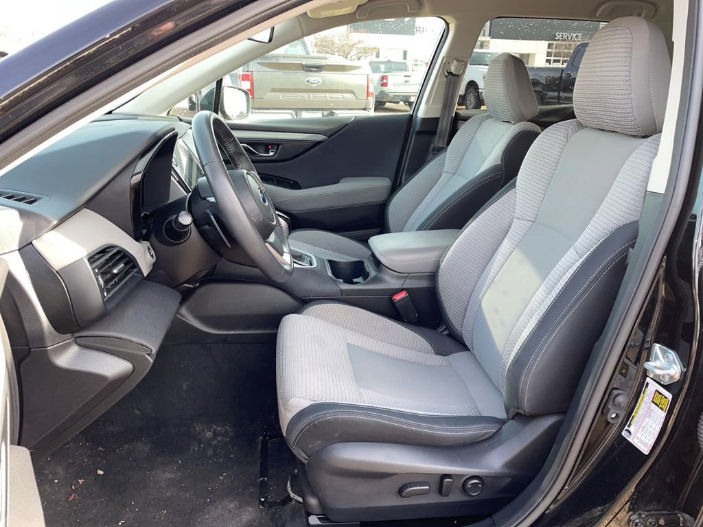 Used 2024 Subaru Outback Premium image 8