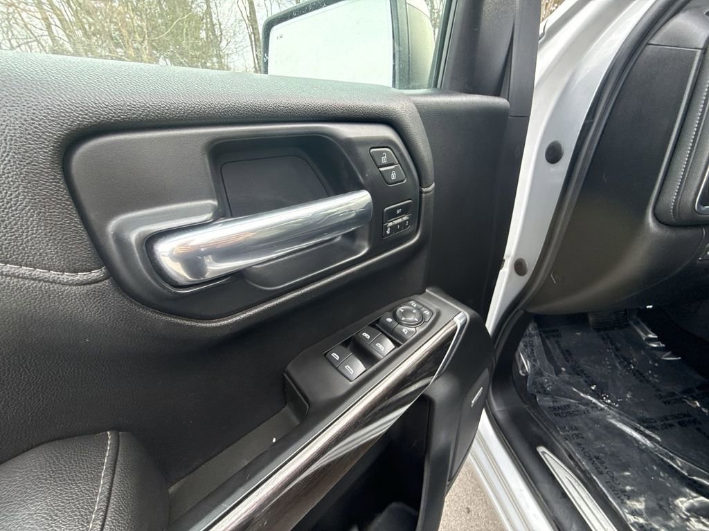 Used 2020 Chevrolet Silverado 1500 LTZ w/ LTZ Plus Package image 13