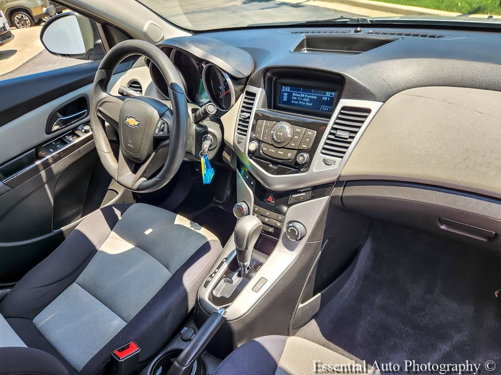 Used 2013 Chevrolet Cruze LS FWD image 20