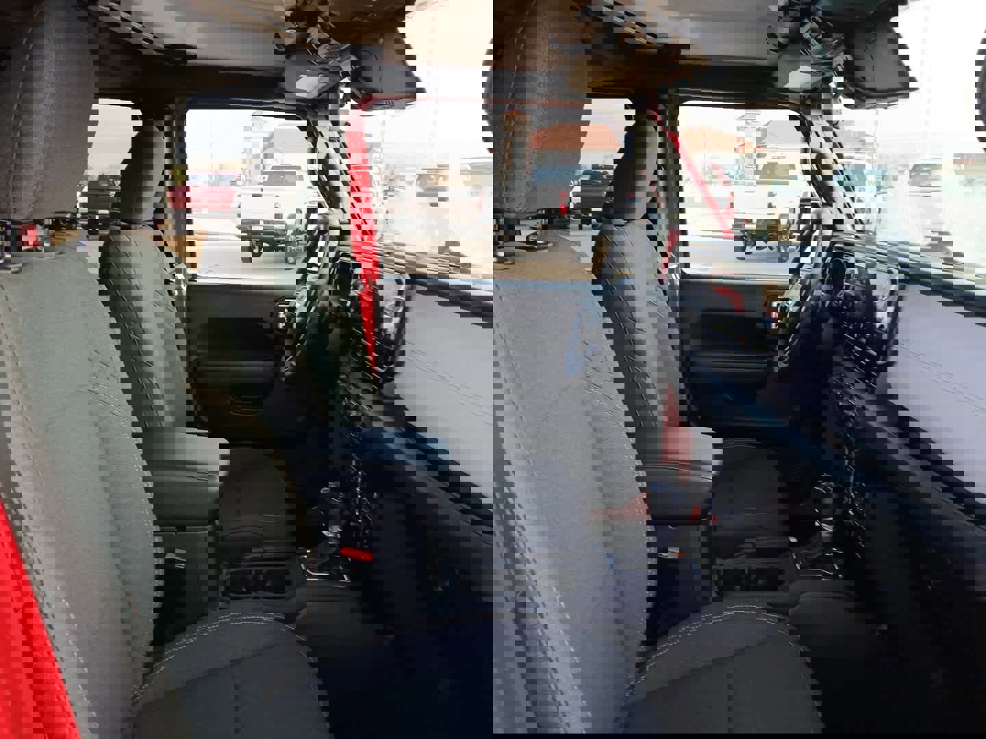 Used 2025 Jeep Wrangler Willys image 55