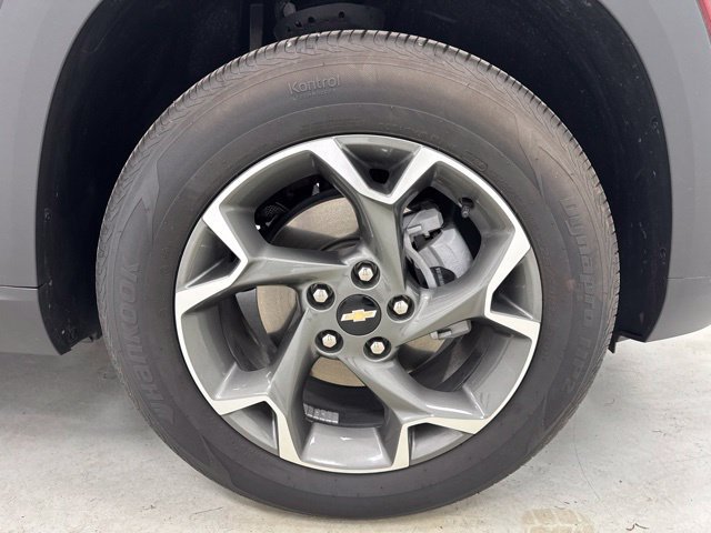 Used 2024 Chevrolet Trax LT FWD image 30