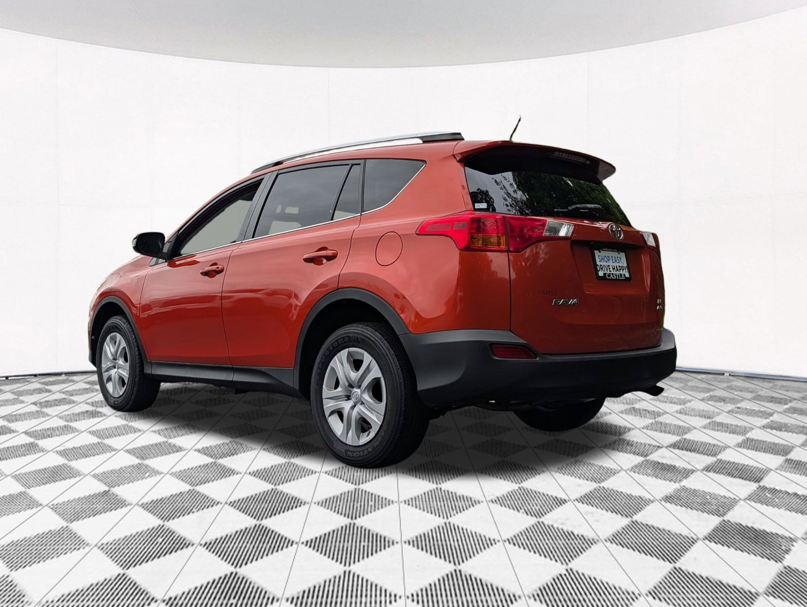 Used 2015 Toyota RAV4 LE AWD/4WD image 10