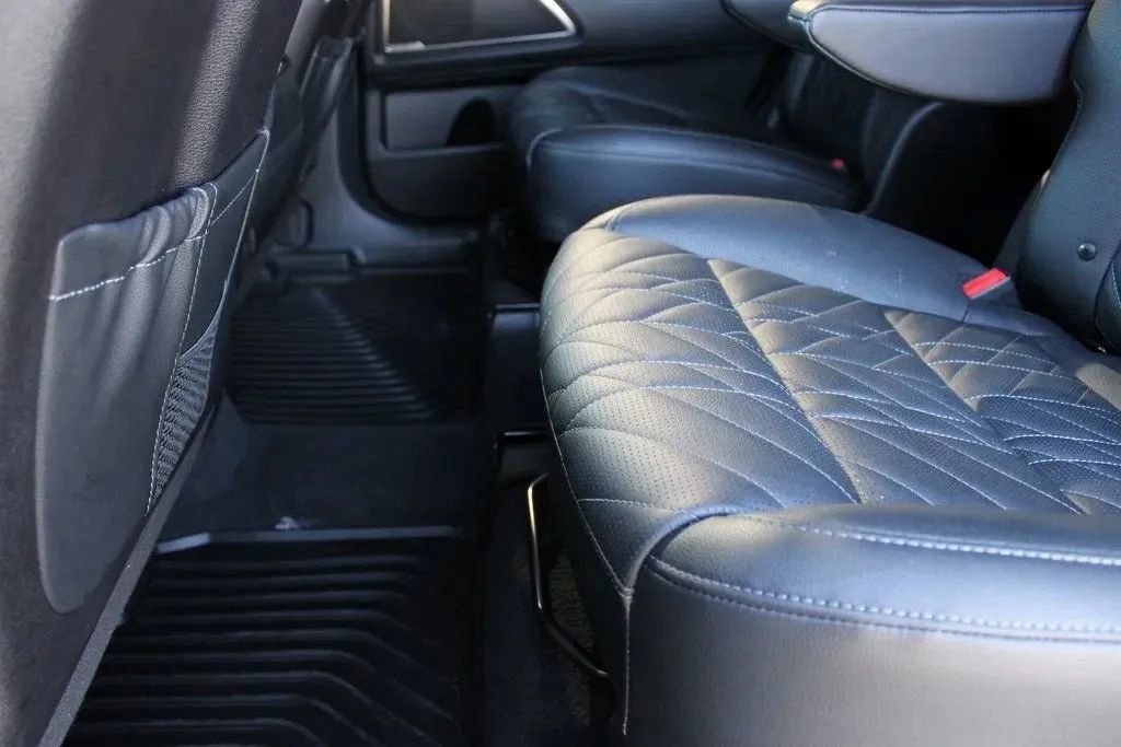 Used 2025 Kia Telluride SX X-Line image 31