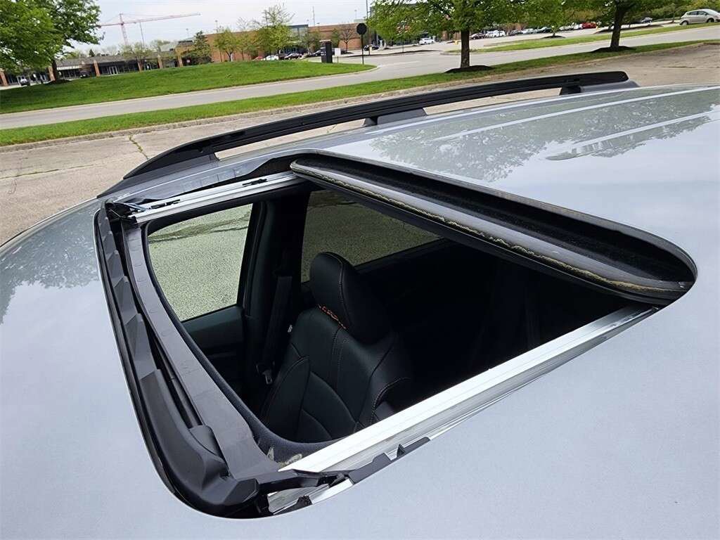 Used 2023 Honda Passport TrailSport image 2