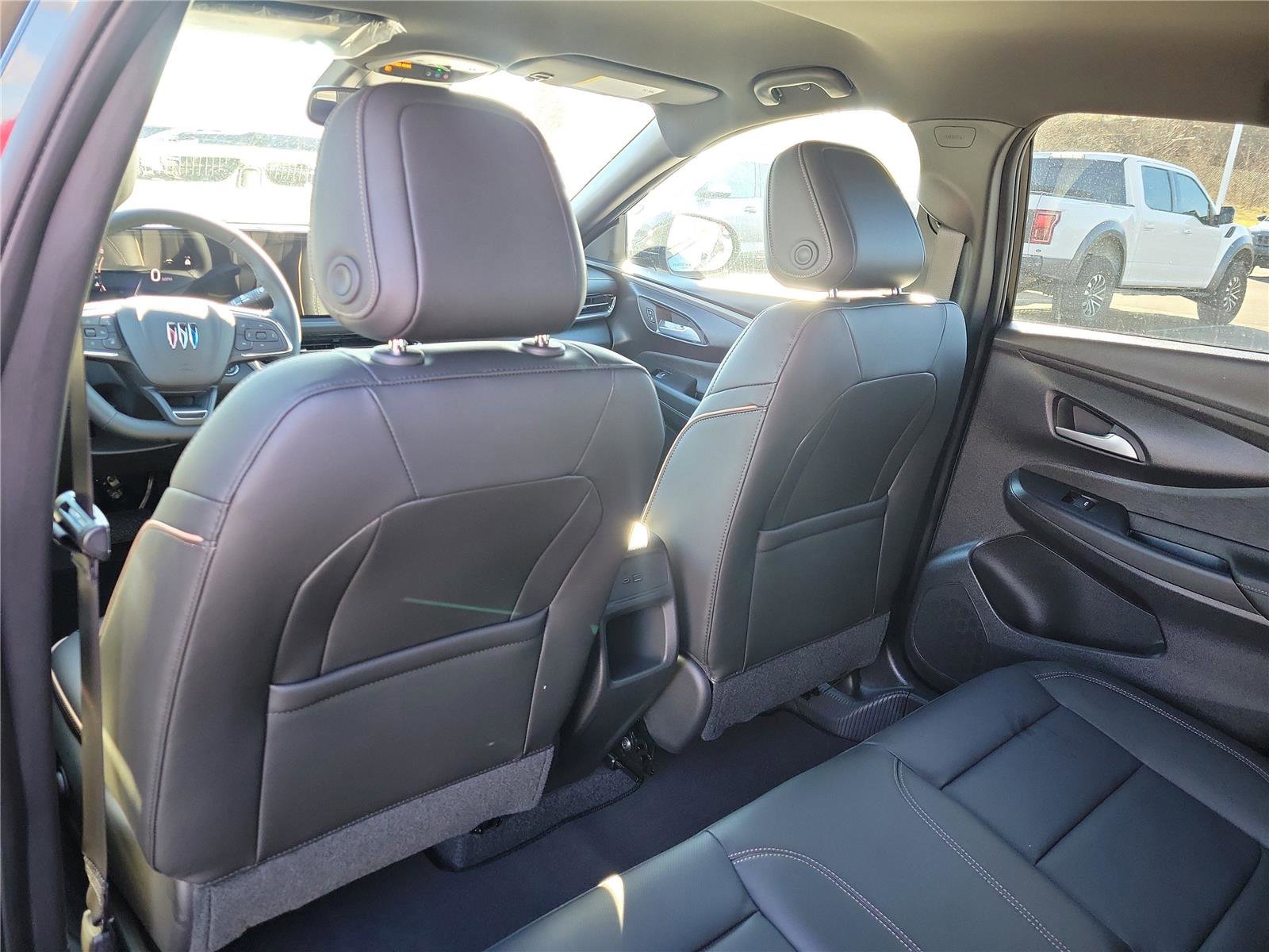 New 2026 Buick Envista Avenir image 12