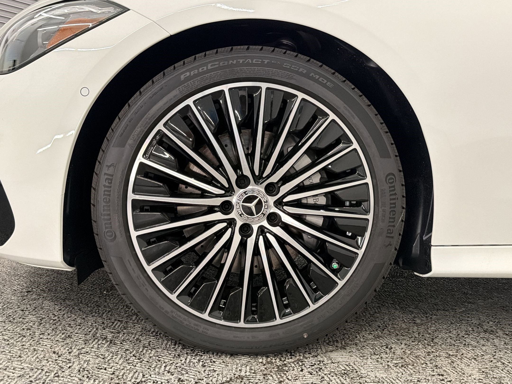 New 2026 Mercedes-Benz CLE 300 4MATIC Coupe image 11