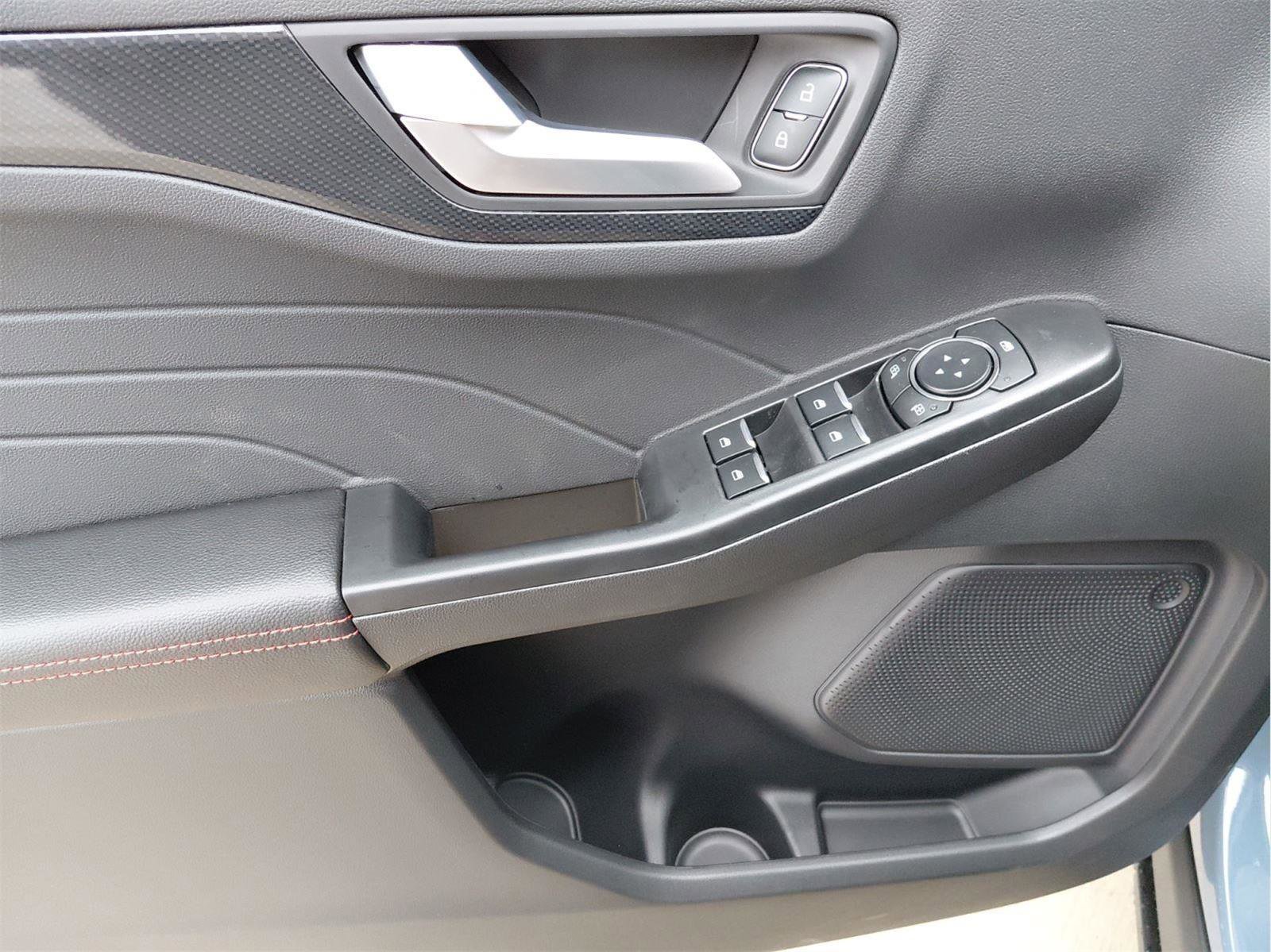 New 2026 Ford Escape ST-Line w/ Tech Pack #1 image 29