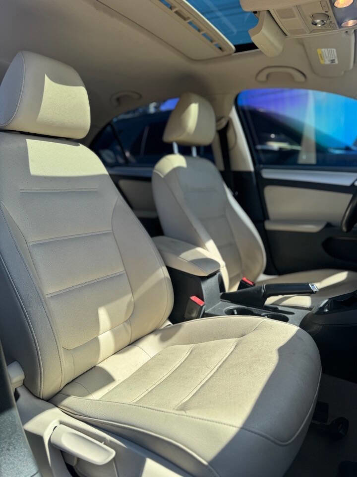 Used 2012 Volkswagen Jetta TDI image 8