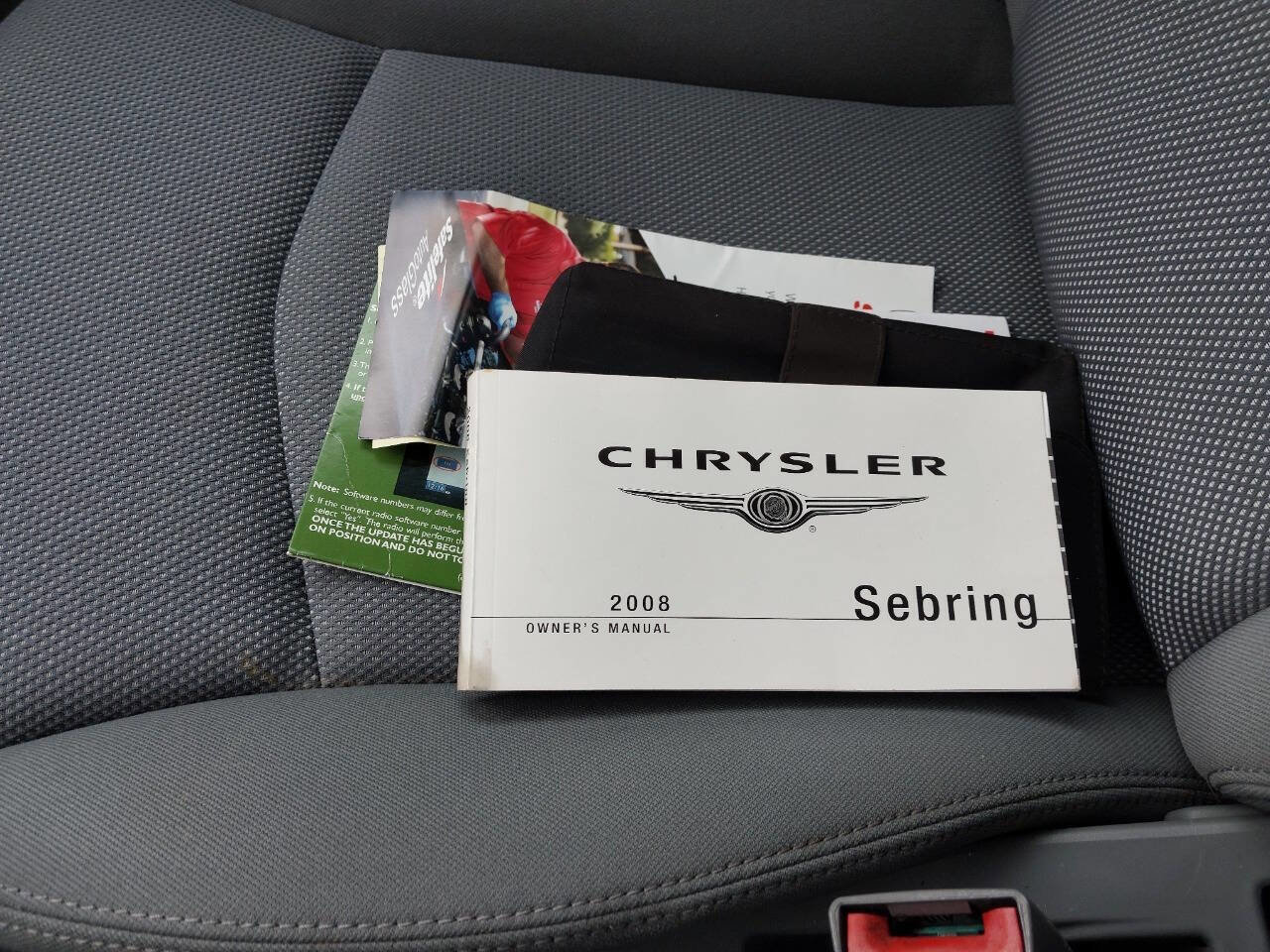 Used 2008 Chrysler Sebring Touring image 11