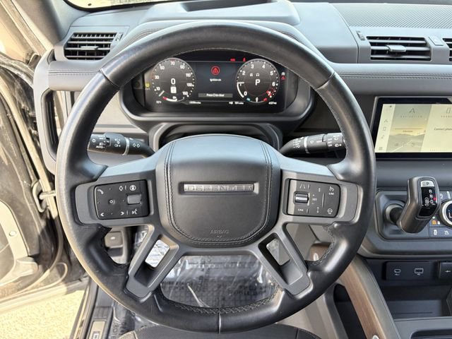Used 2024 Land Rover Defender 110 X-Dynamic SE AWD/4WD image 10