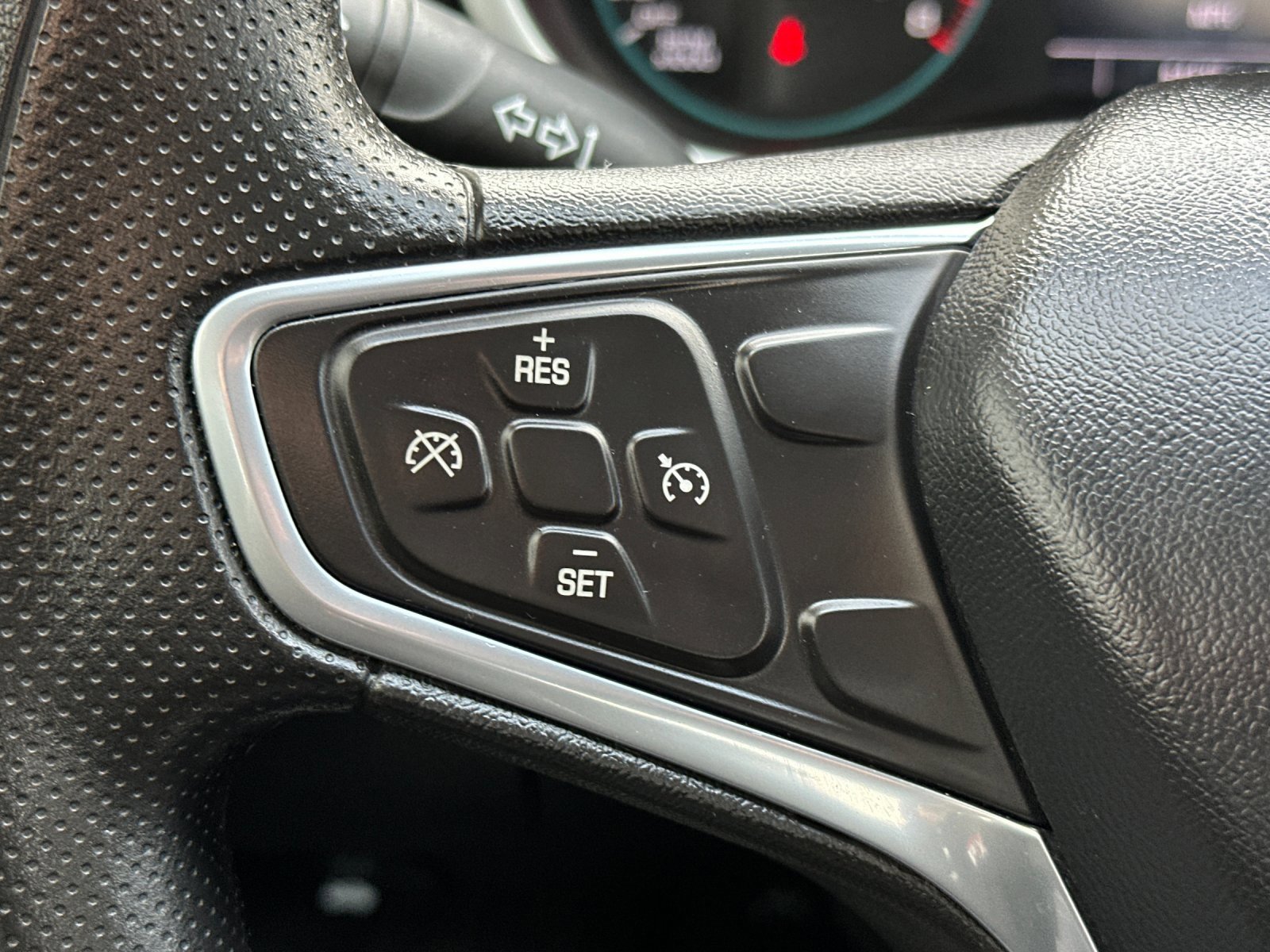 Used 2022 Chevrolet Malibu LT image 26