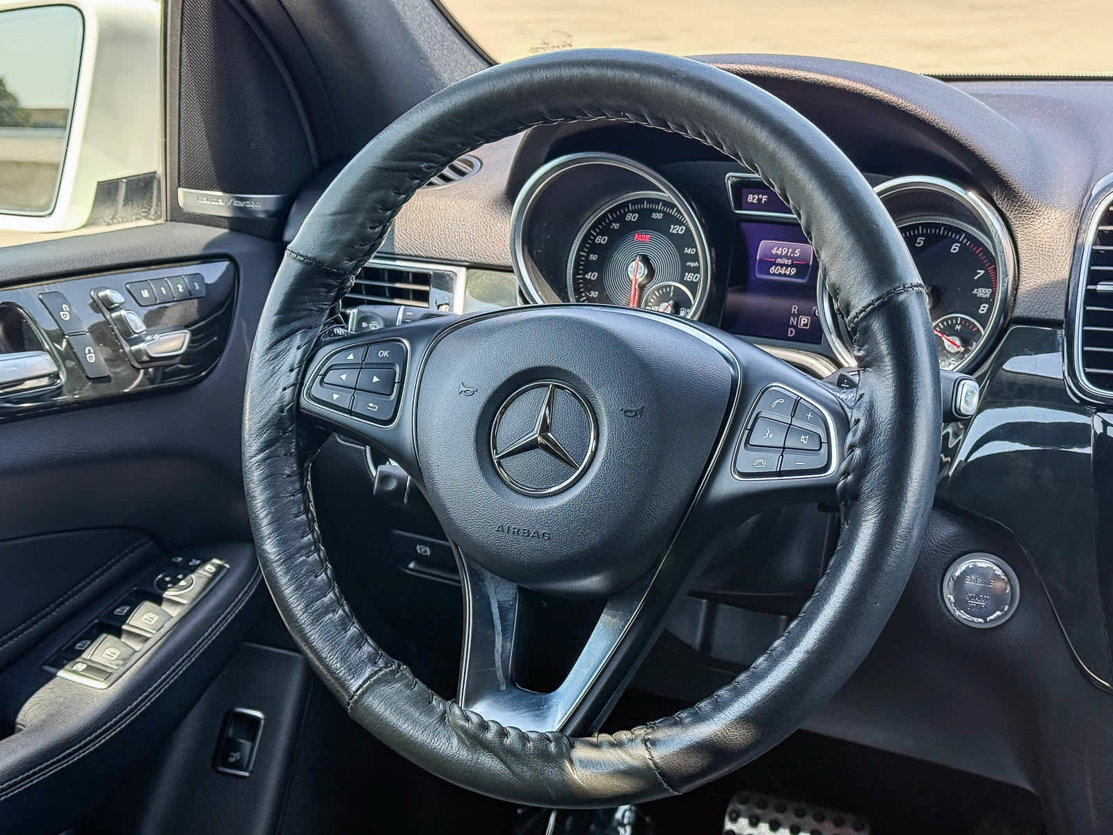 Used 2019 Mercedes-Benz GLE 400 4MATIC image 17