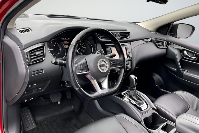 Used 2022 Nissan Rogue Sport SL FWD image 13