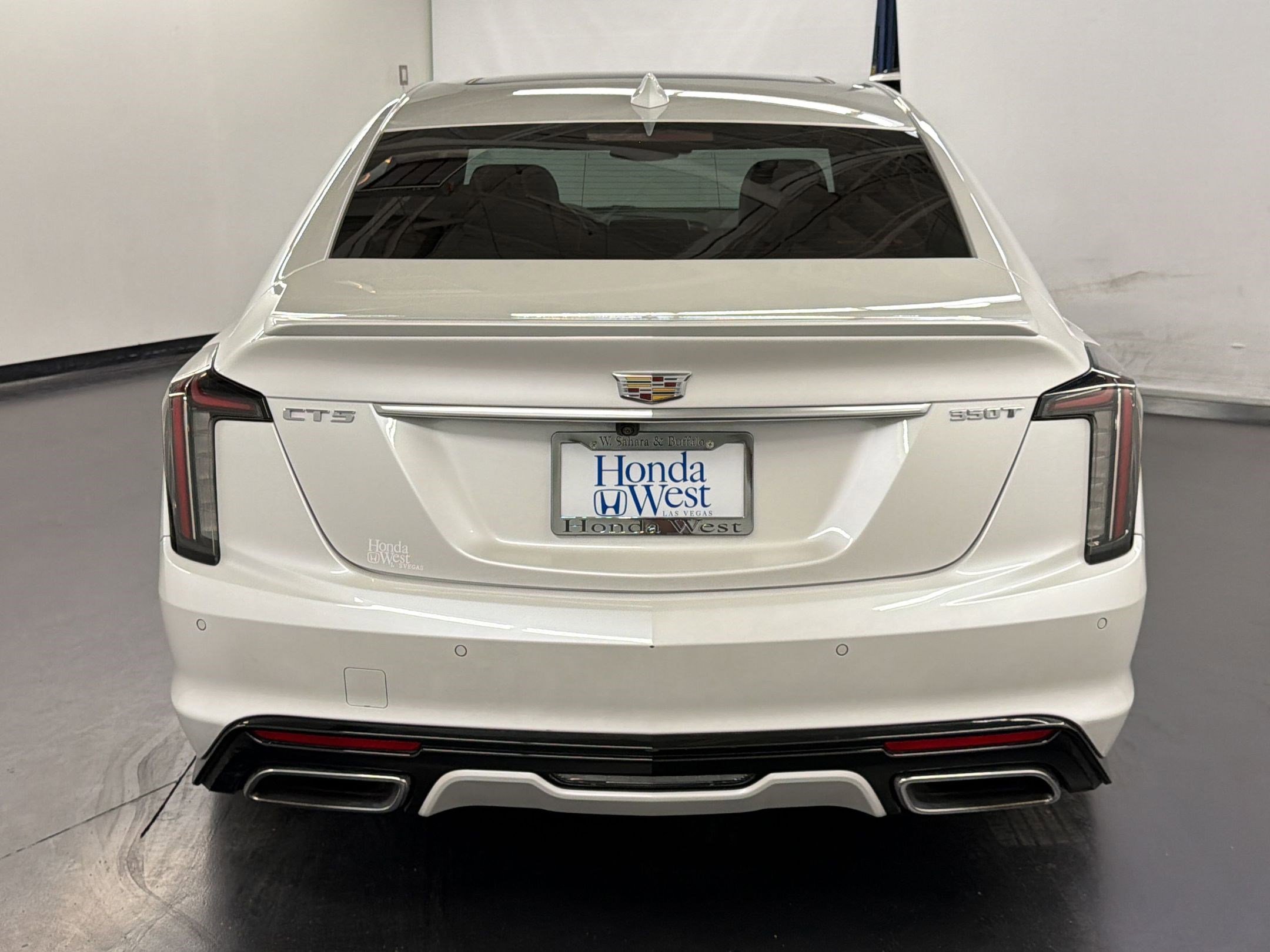 Used 2023 Cadillac CT5 Sport w/ Climate Package image 10
