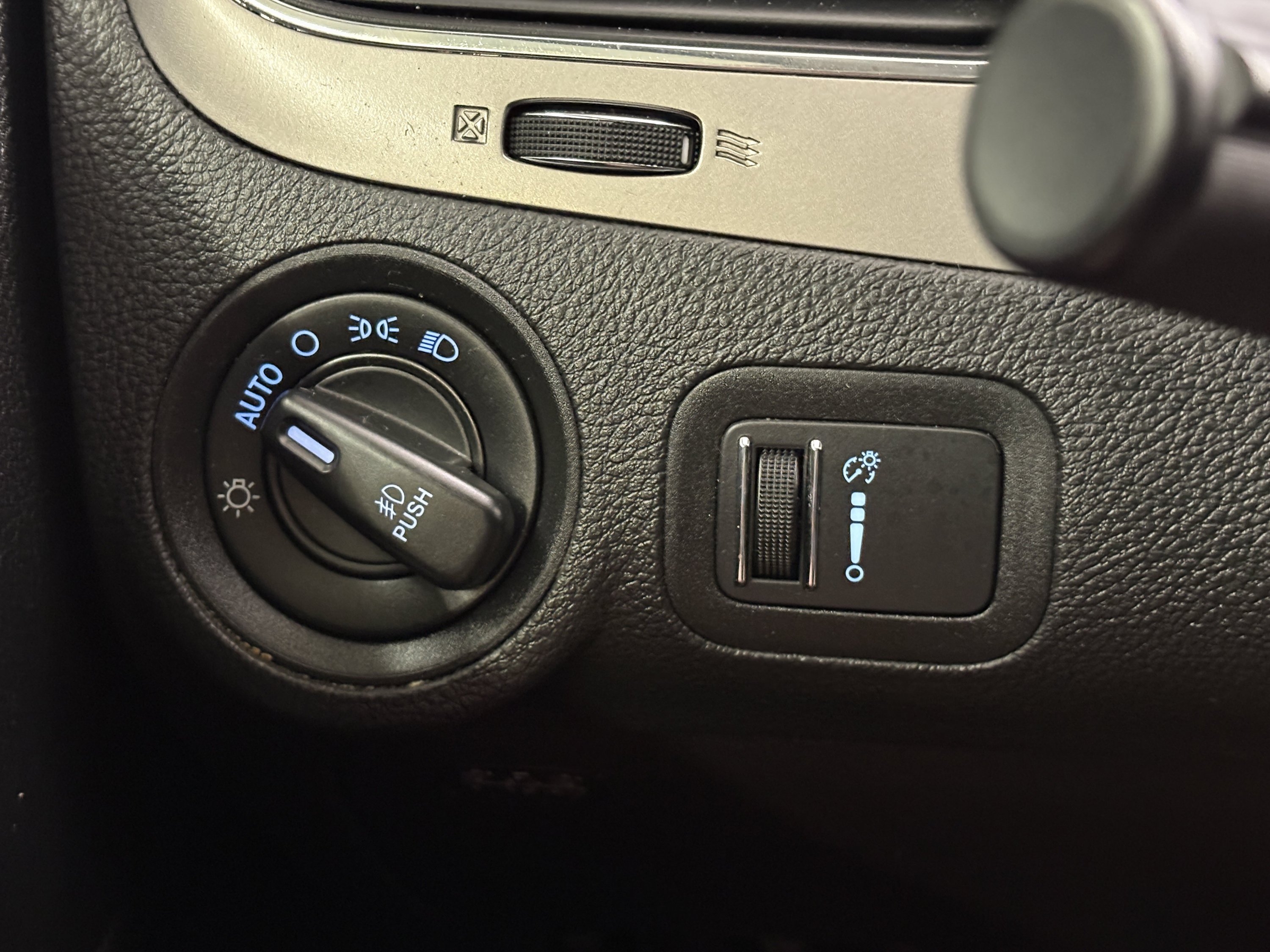 Used 2018 Dodge Journey Crossroad FWD image 17