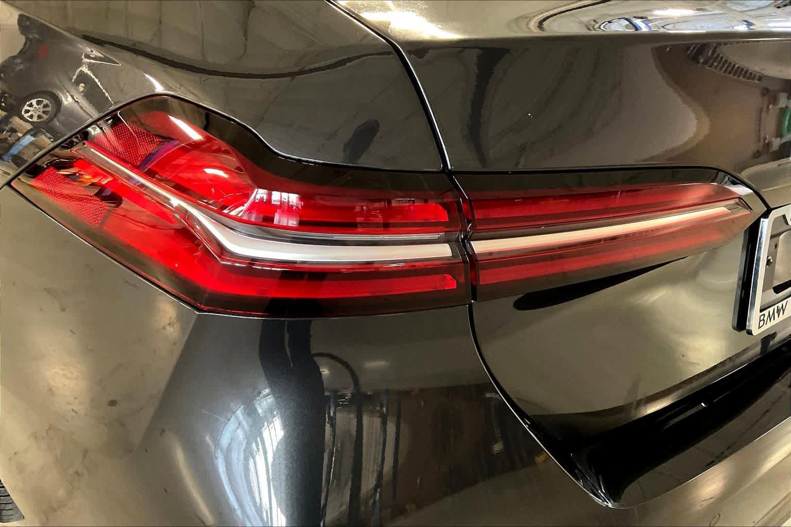 Certified 2025 BMW 530i image 26