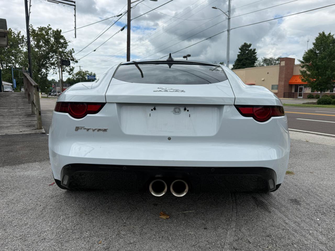 Used 2018 Jaguar F-TYPE Coupe RWD image 38