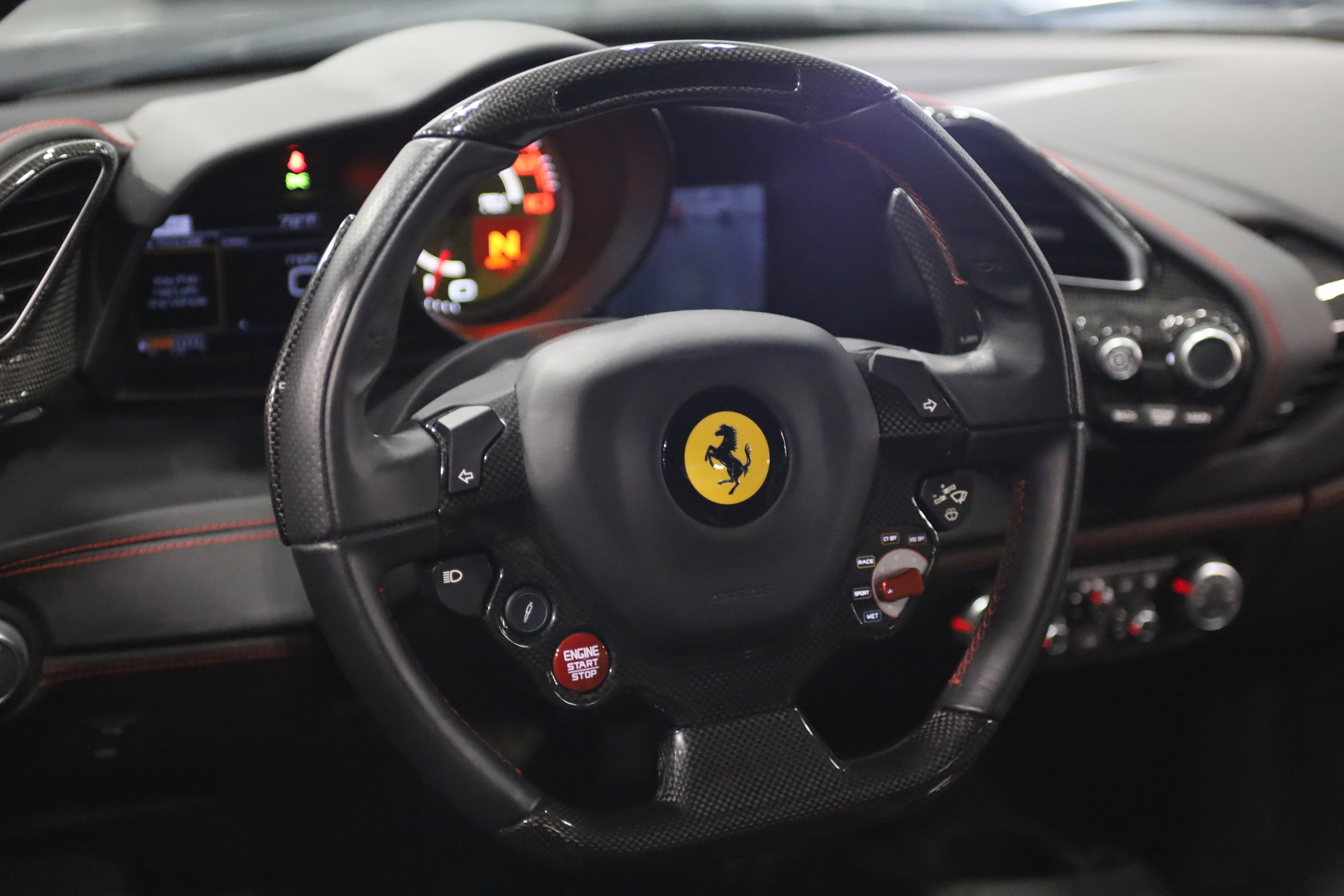 Used 2016 Ferrari 488 GTB RWD image 28