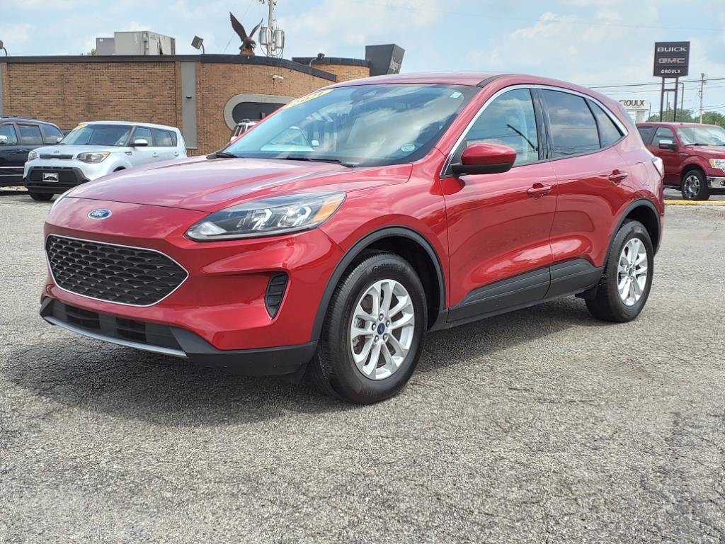 Used 2021 Ford Escape SE w/ Cold Weather Package AWD/4WD image 3