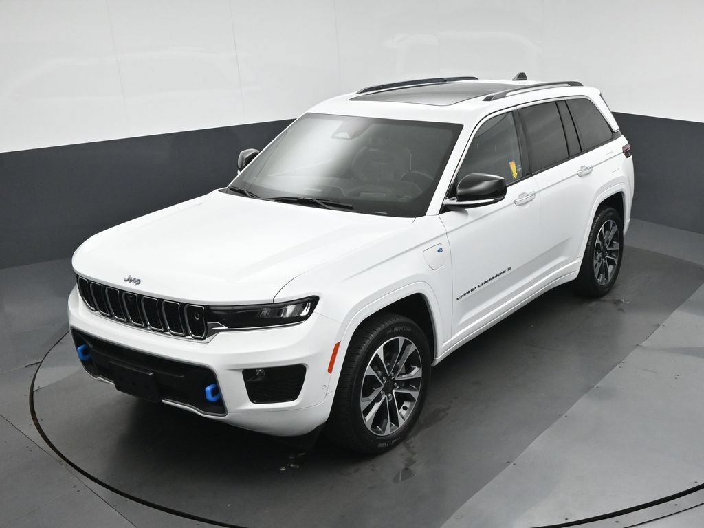 Used 2023 Jeep Grand Cherokee Overland w/ Advanced Protech Group III AWD/4WD image 69