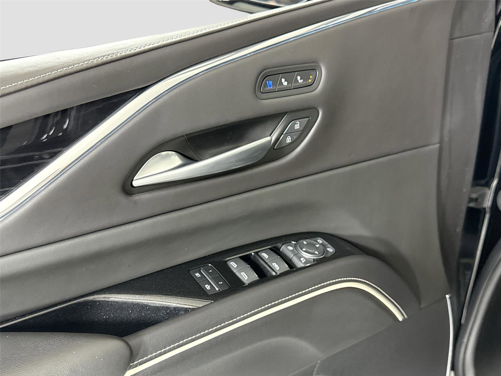 Used 2023 Cadillac Escalade V w/ LPO, Floor Liner Package image 14