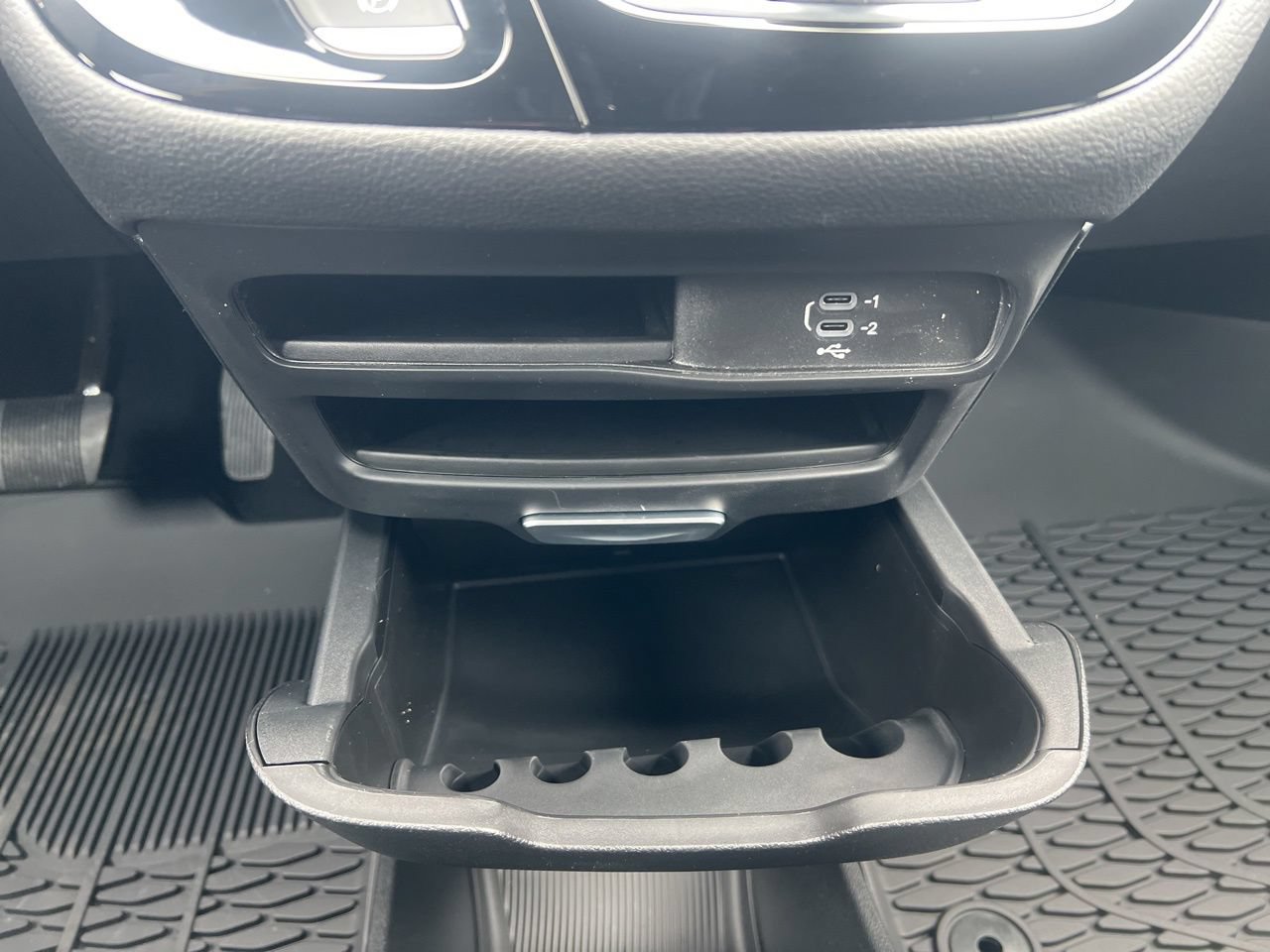 New 2026 Chrysler Pacifica Select w/ S Appearance Package FWD image 29