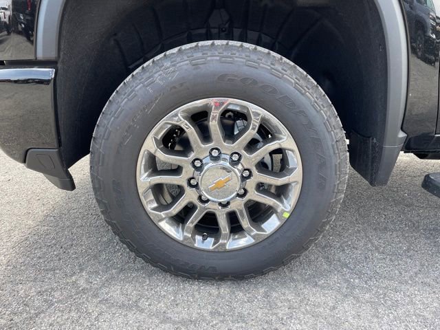 New 2026 Chevrolet Silverado 3500 LTZ w/ Z71 Chrome Sport Edition image 7