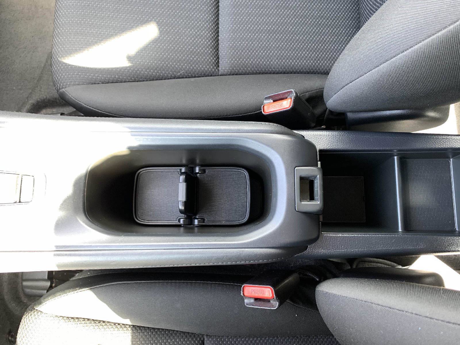 Used 2016 Honda HR-V LX image 26