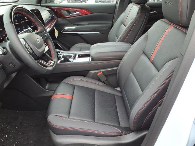 New 2026 Chevrolet Traverse RS w/ LPO, Floor Liner Package FWD image 8
