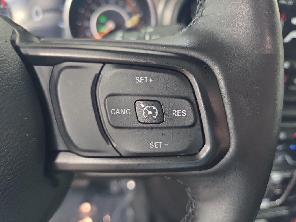 Used 2022 Jeep Wrangler Unlimited Sport AWD/4WD image 17