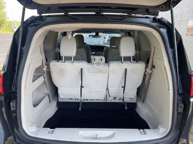 Used 2017 Chrysler Pacifica LX FWD image 15