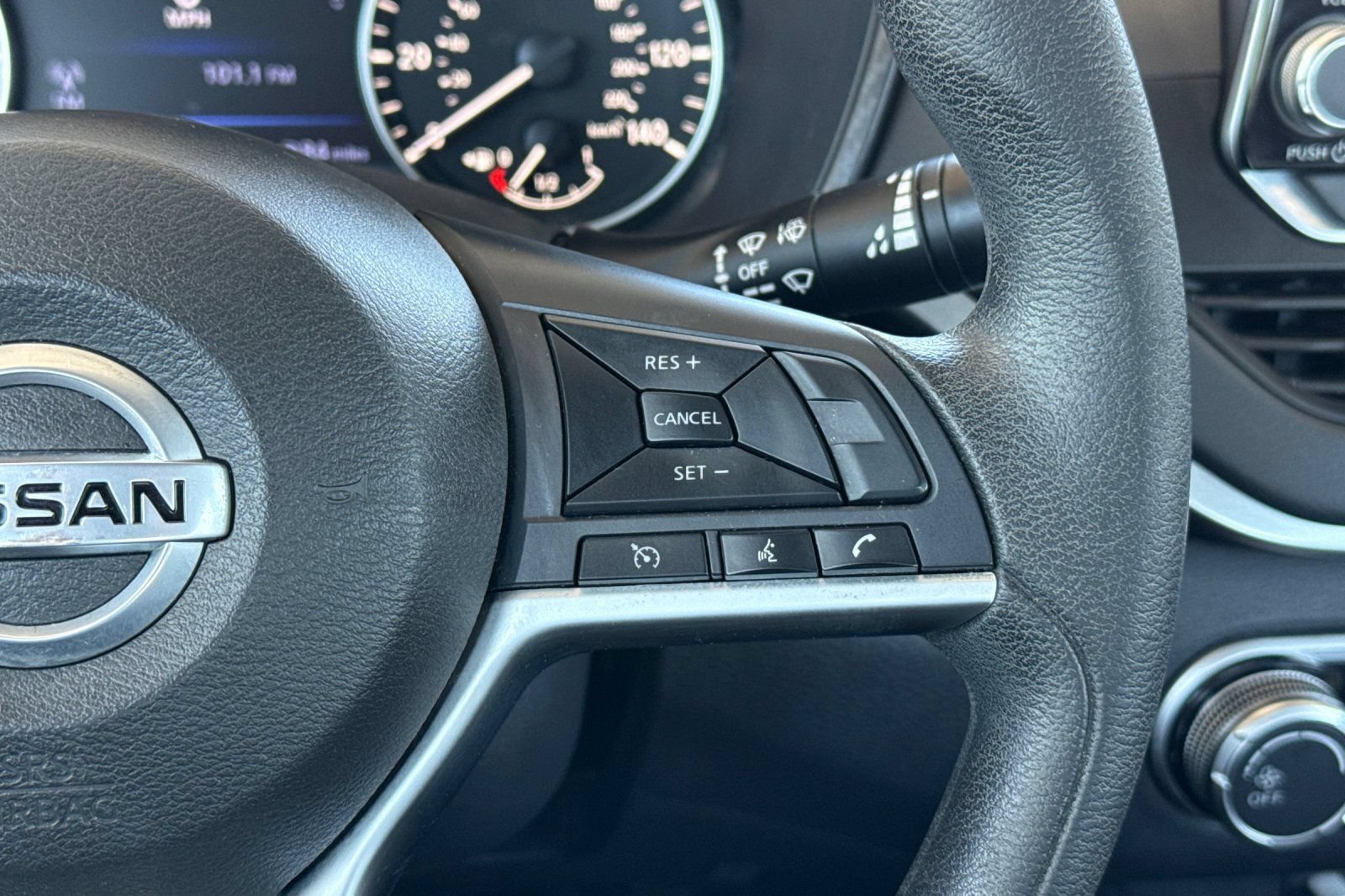 Used 2022 Nissan Altima 2.5 SV FWD image 34