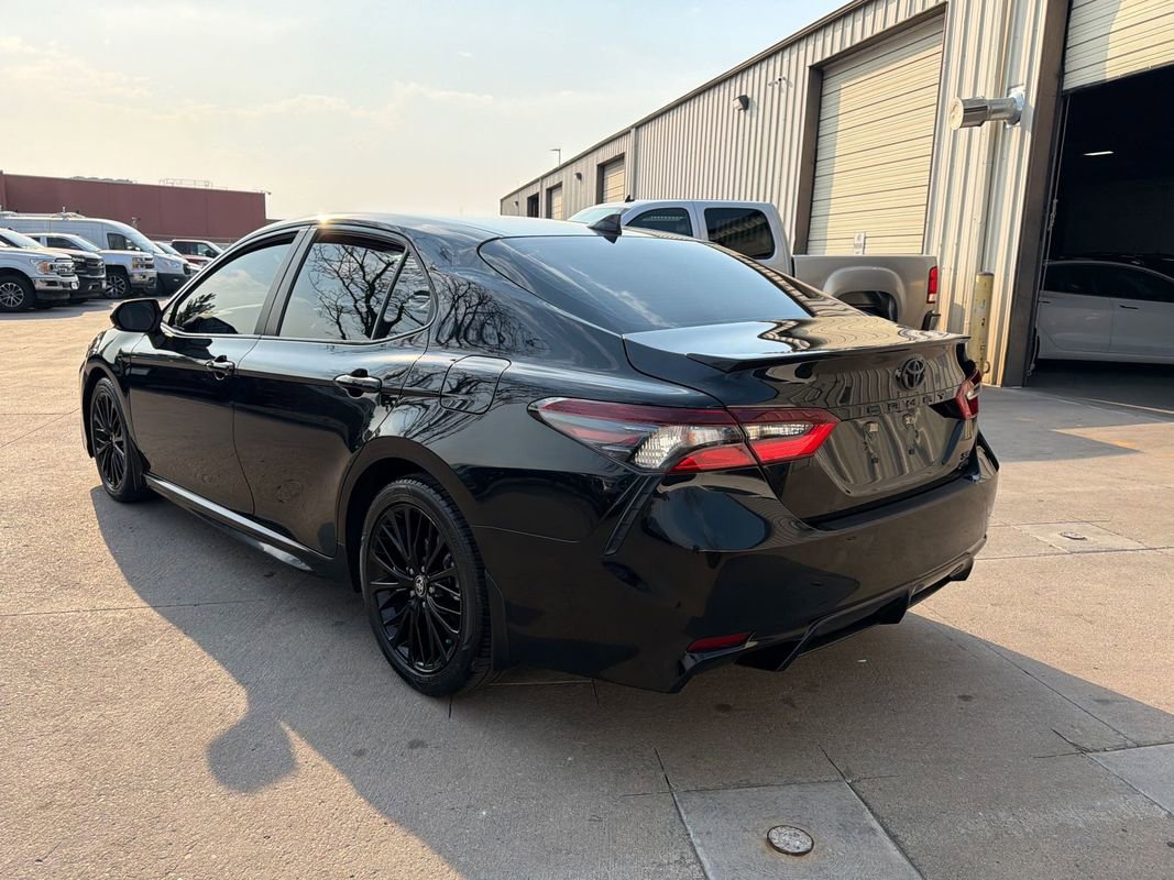 Used 2022 Toyota Camry SE w/ Carpet Mat Package (TMS) image 7