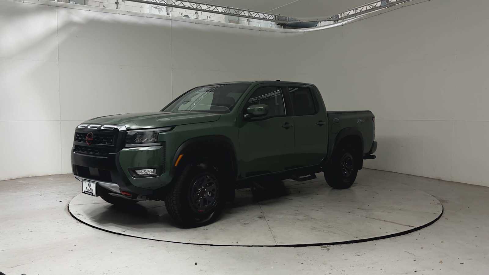 Used 2026 Nissan Frontier PRO-4X w/ Tow Package AWD/4WD image 7