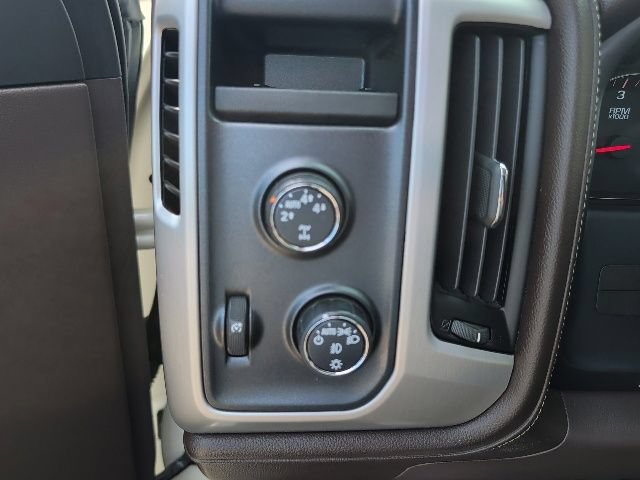 Used 2014 GMC Sierra 1500 SLT w/ SLT Crew Cab Value Package AWD/4WD image 18