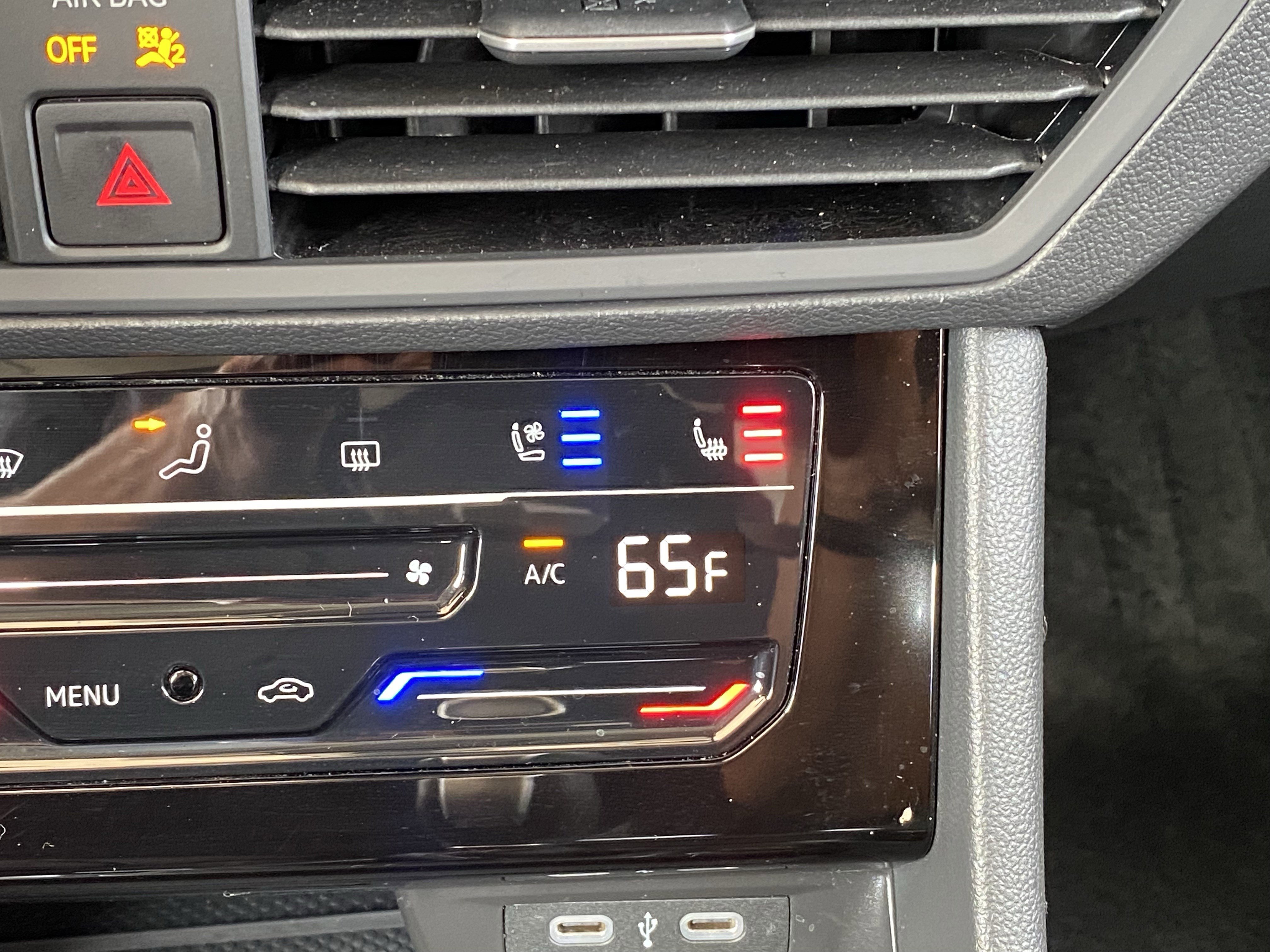 Certified 2025 Volkswagen Jetta SEL image 26