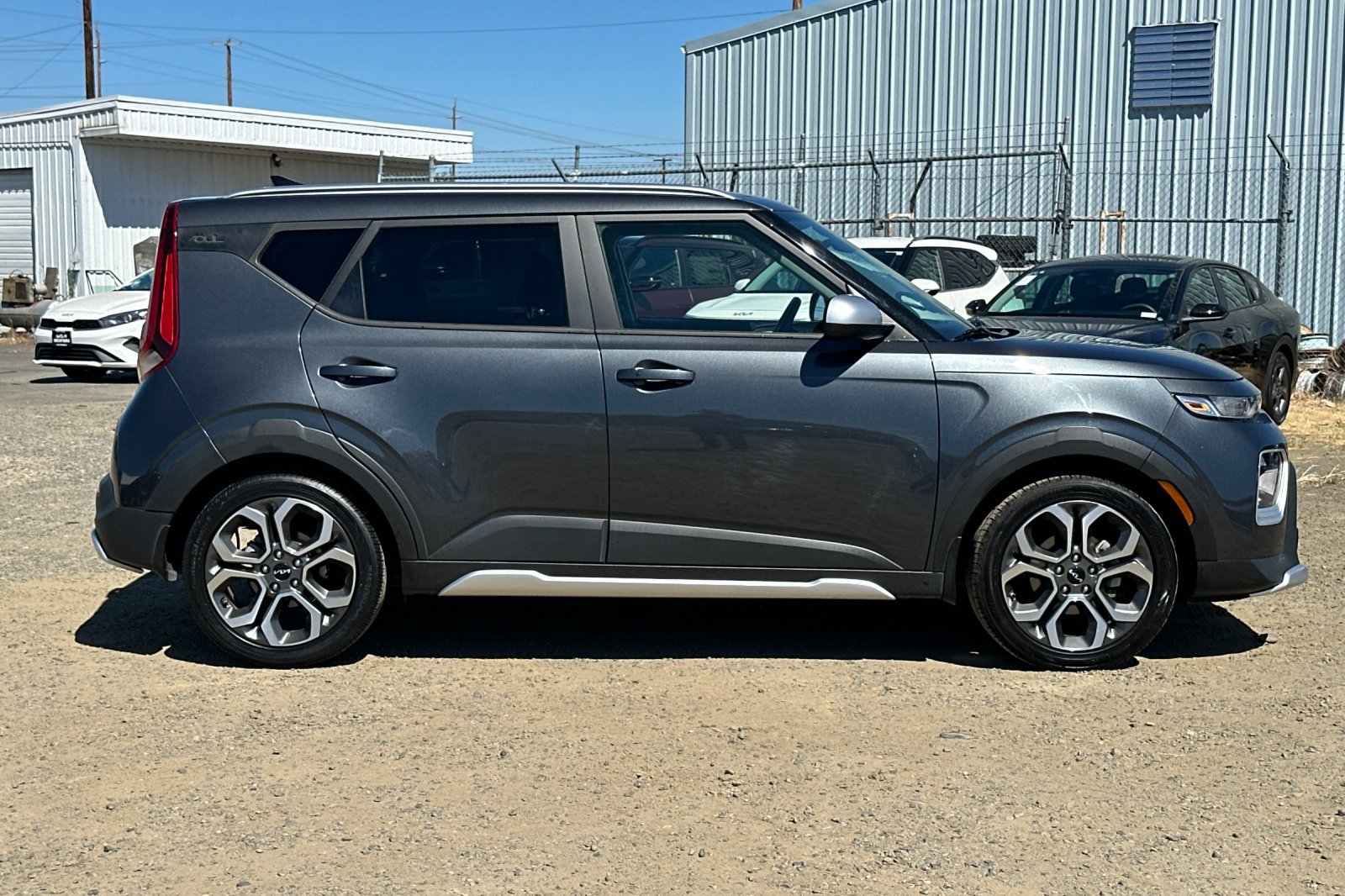 Used 2022 Kia Soul X-Line FWD image 3