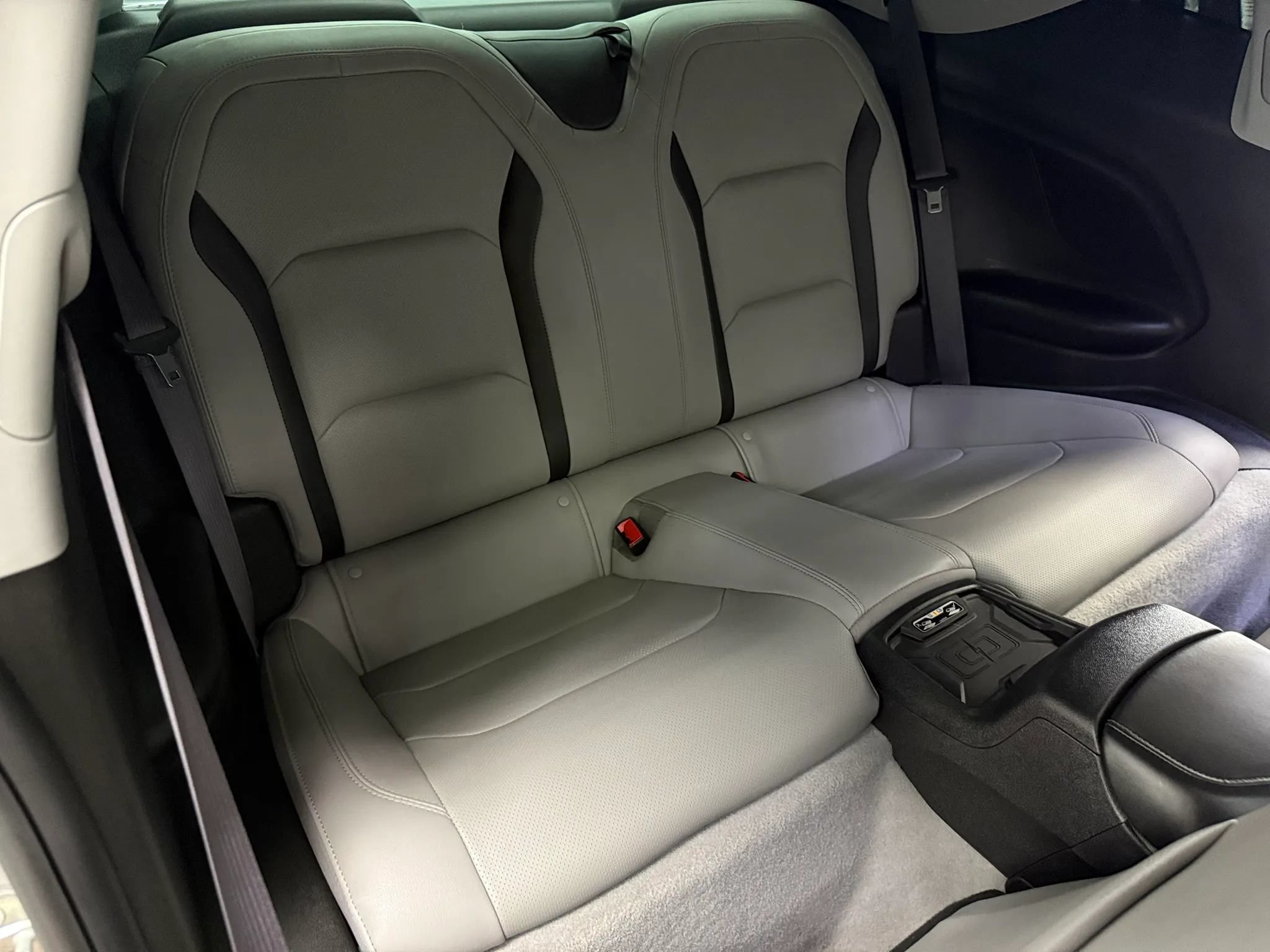 Used 2016 Chevrolet Camaro SS RWD image 14