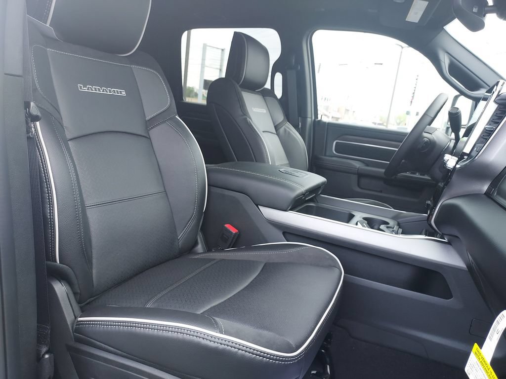 New 2026 RAM 2500 Laramie AWD/4WD image 31