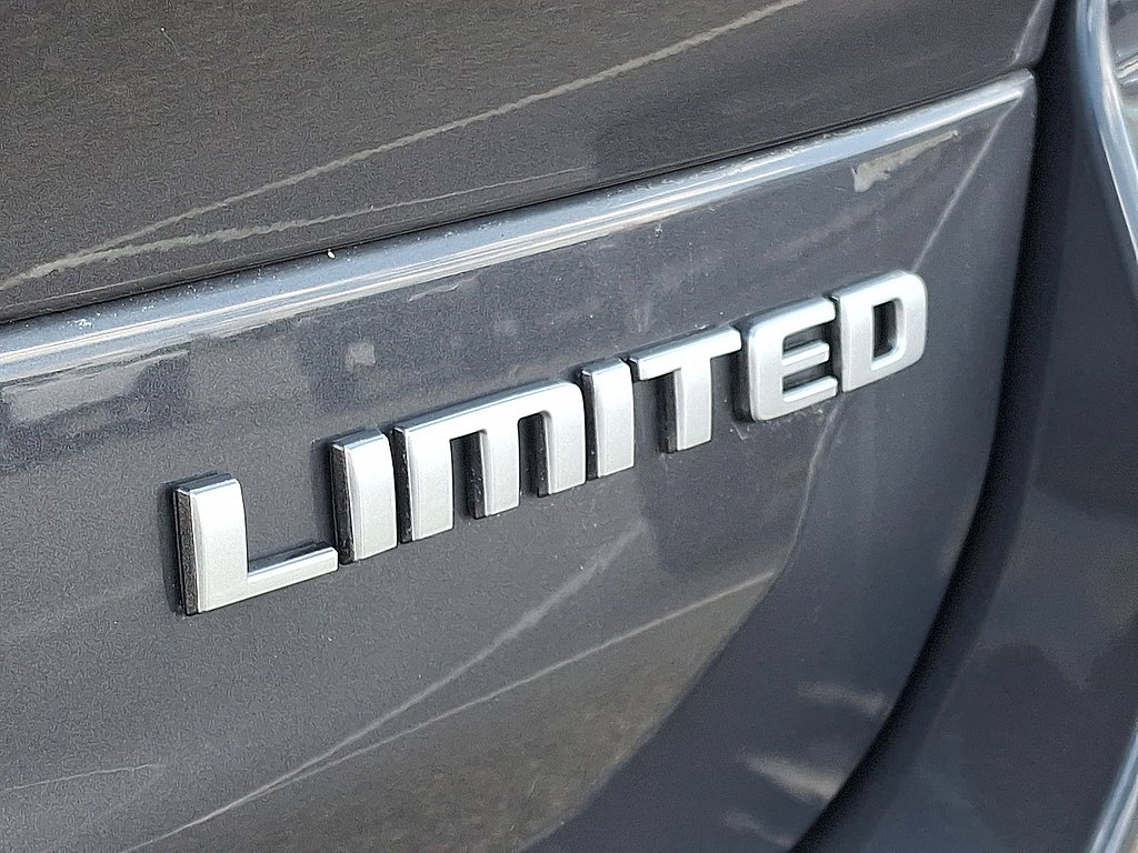 Used 2025 Jeep Grand Cherokee L Limited AWD/4WD image 30