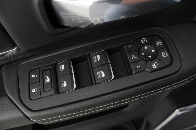 New 2026 RAM 2500 Laramie w/ Night Edition image 18