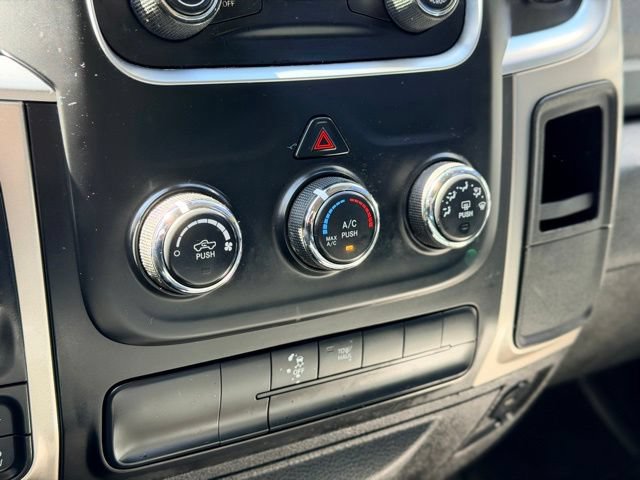 Used 2015 RAM 1500 Classic SLT w/ SLT Plus D←cor Group AWD/4WD image 12